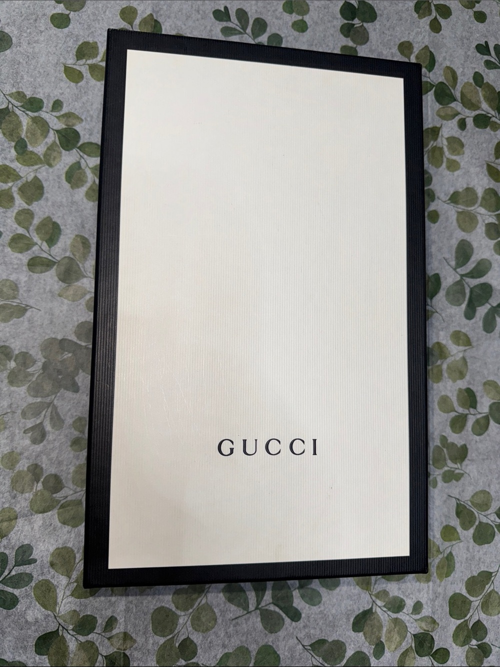 Gucci Cream and Black Signature Gift Box
